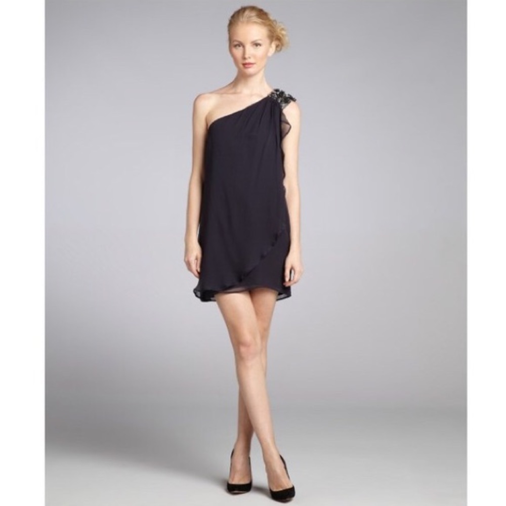 French Connection Lavender/Grey Silk Shoulder 👗